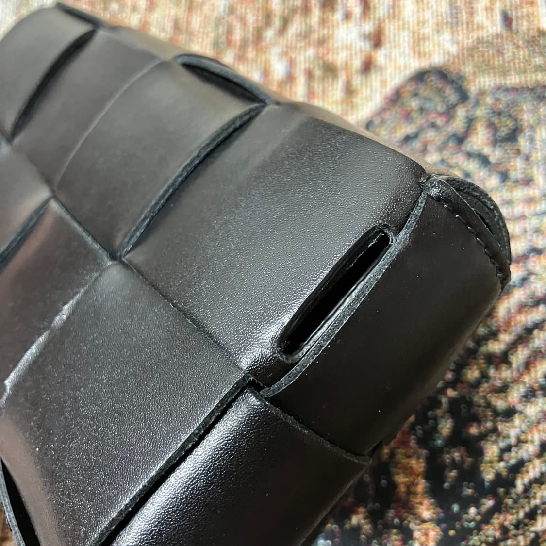 [OS] 보테가 베네타 카세트 벨트 백 블랙 상품이미지7