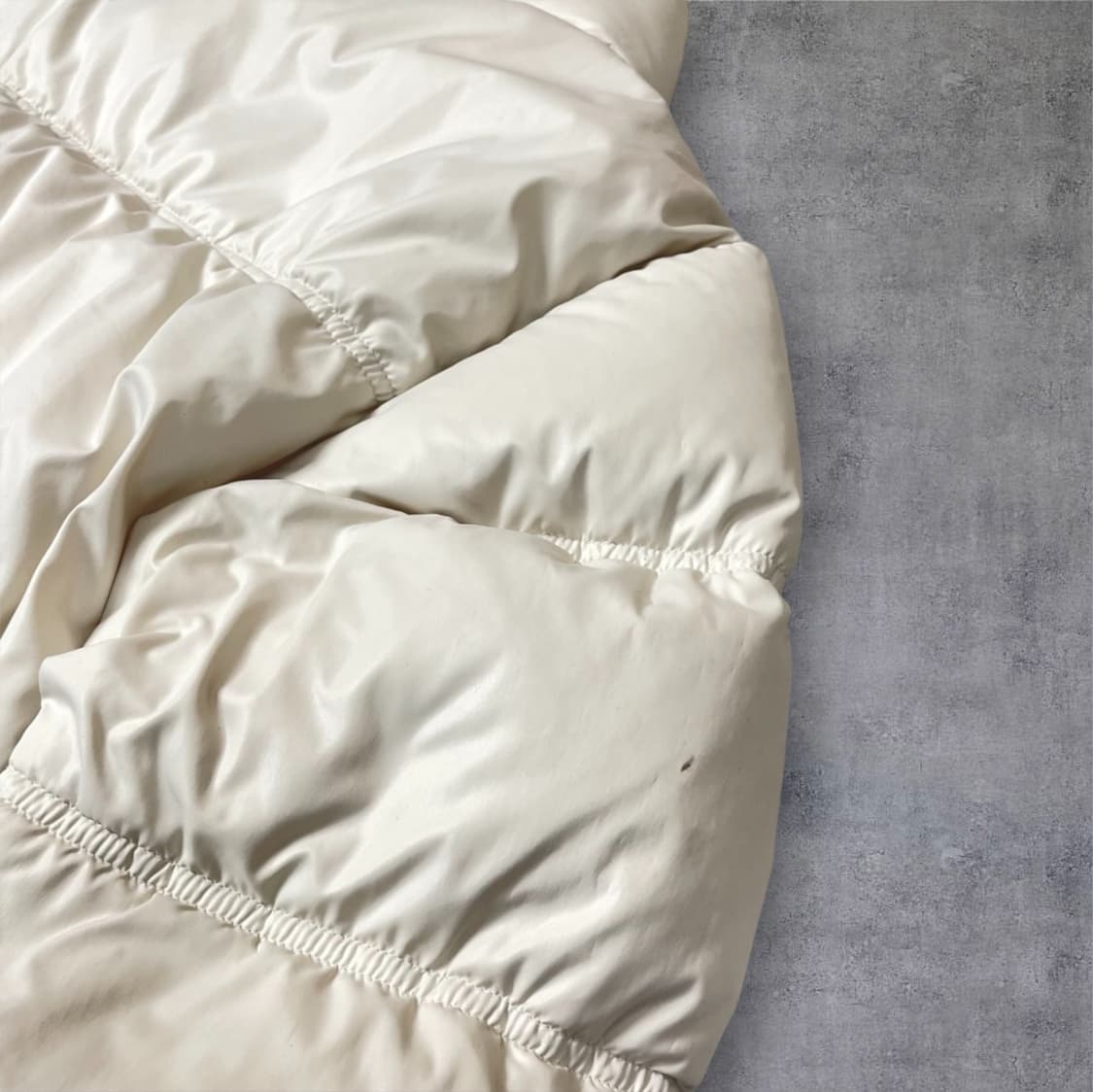 게스 Guess 아이보리 페더 라이트 푸퍼 숏패딩 XS 상품이미지10