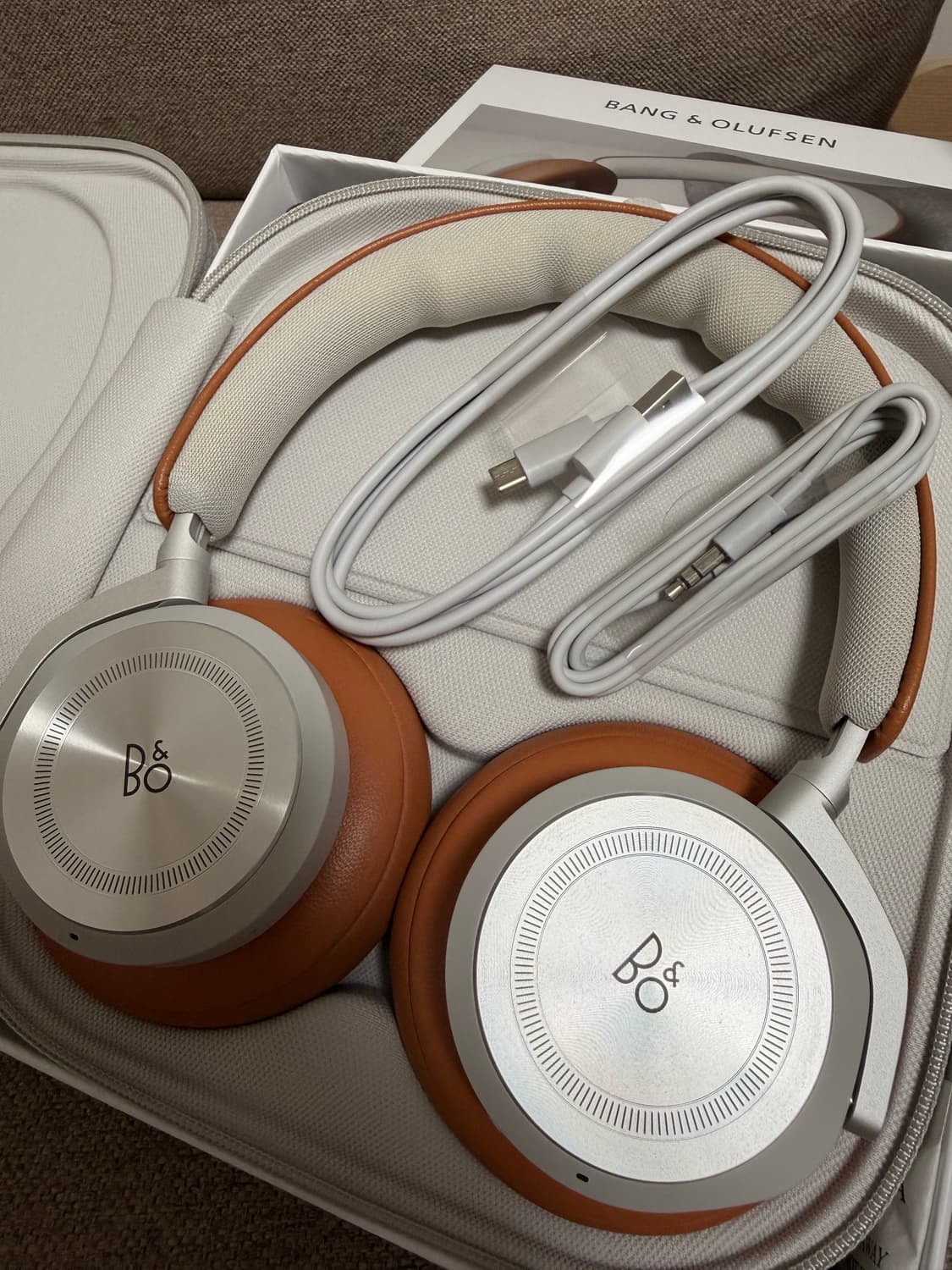 뱅앤올룹슨 HX 팀버 상품이미지5