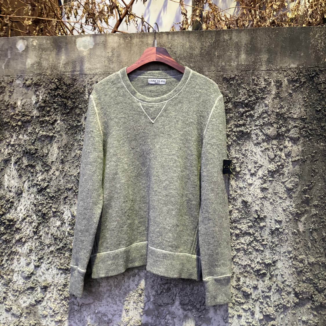 스톤아일랜드 그레이 스웨터 상품이미지1