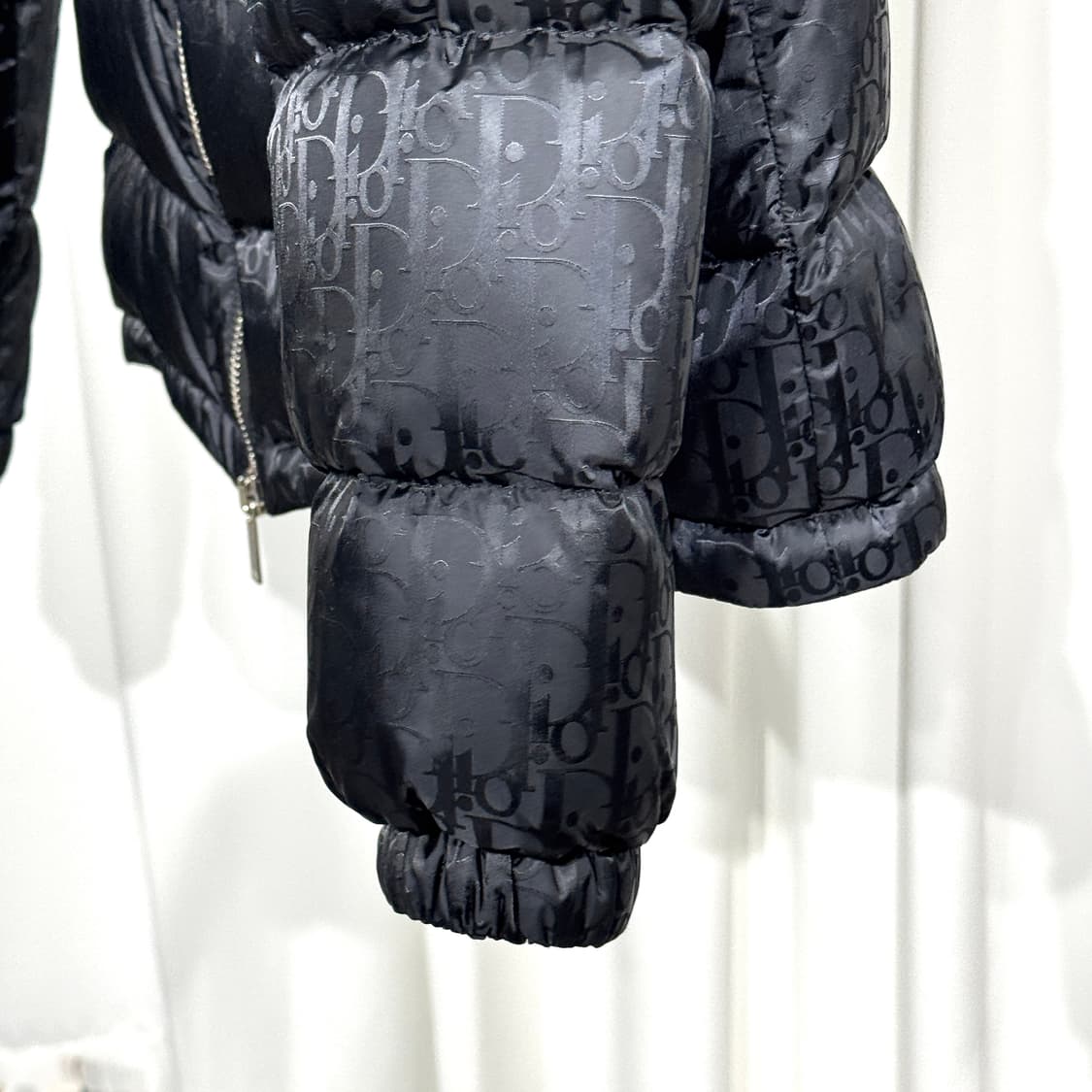 [정품] 24FW 디올 오블리크 테크니컬 자카드 패딩 48 블랙  상품이미지3