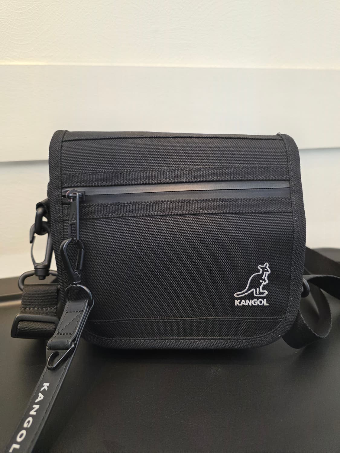 캉골 블랙 미니 크로스백 상품이미지1