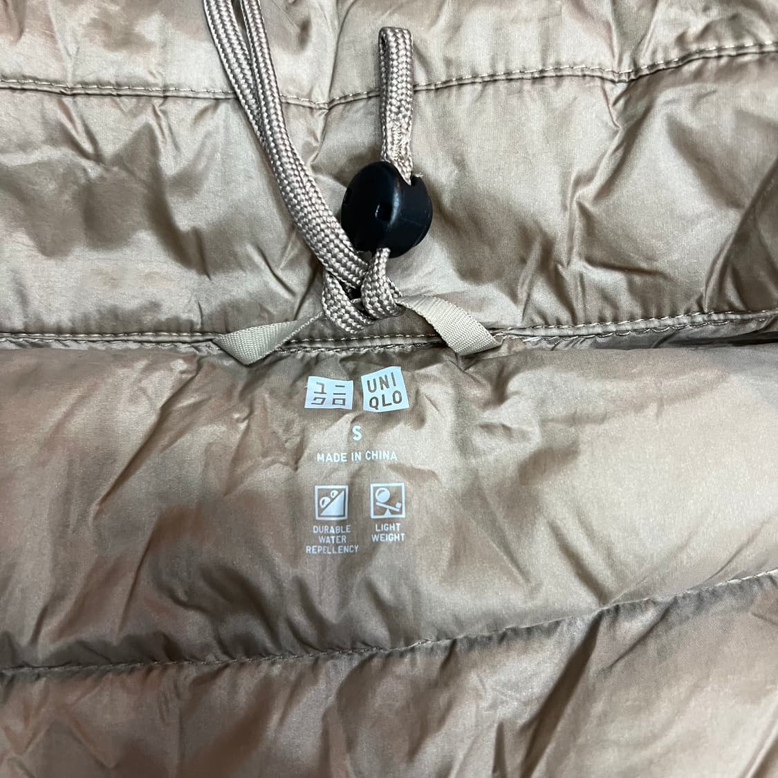 S) 유니클로 울트라라이트다운 경량 패딩조끼 베스트 상품이미지3