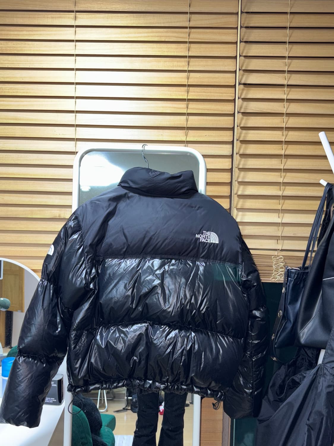 노스페이스 화이트 라벨 노벨티 눕시 다운 자켓 SP 리얼 블랙 상품이미지3