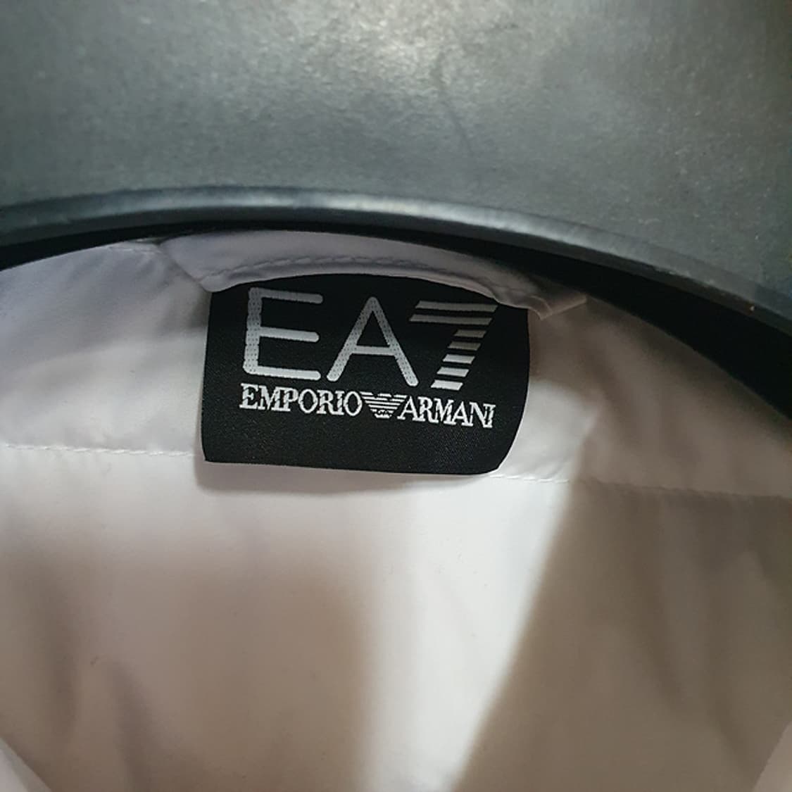 알마니 경량패딩 M 상품이미지4