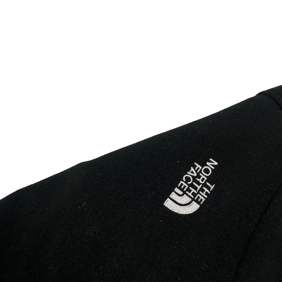 노스페이스 블랙컬러 우먼스 플리스 자켓 상품이미지3