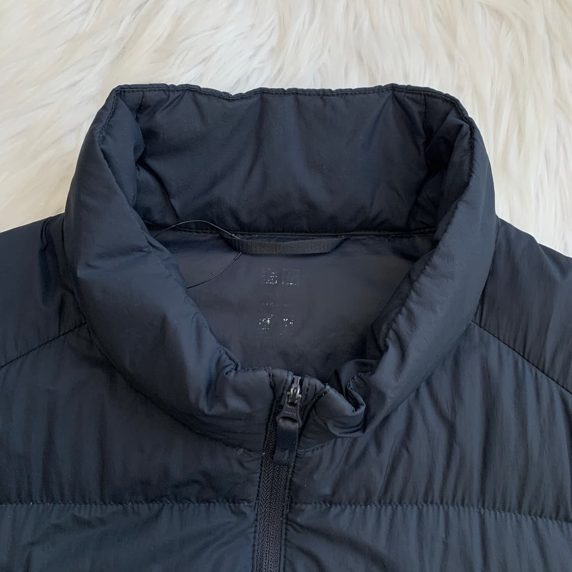 유니클로 남성 덕다운 경량 패딩 1832 상품이미지3