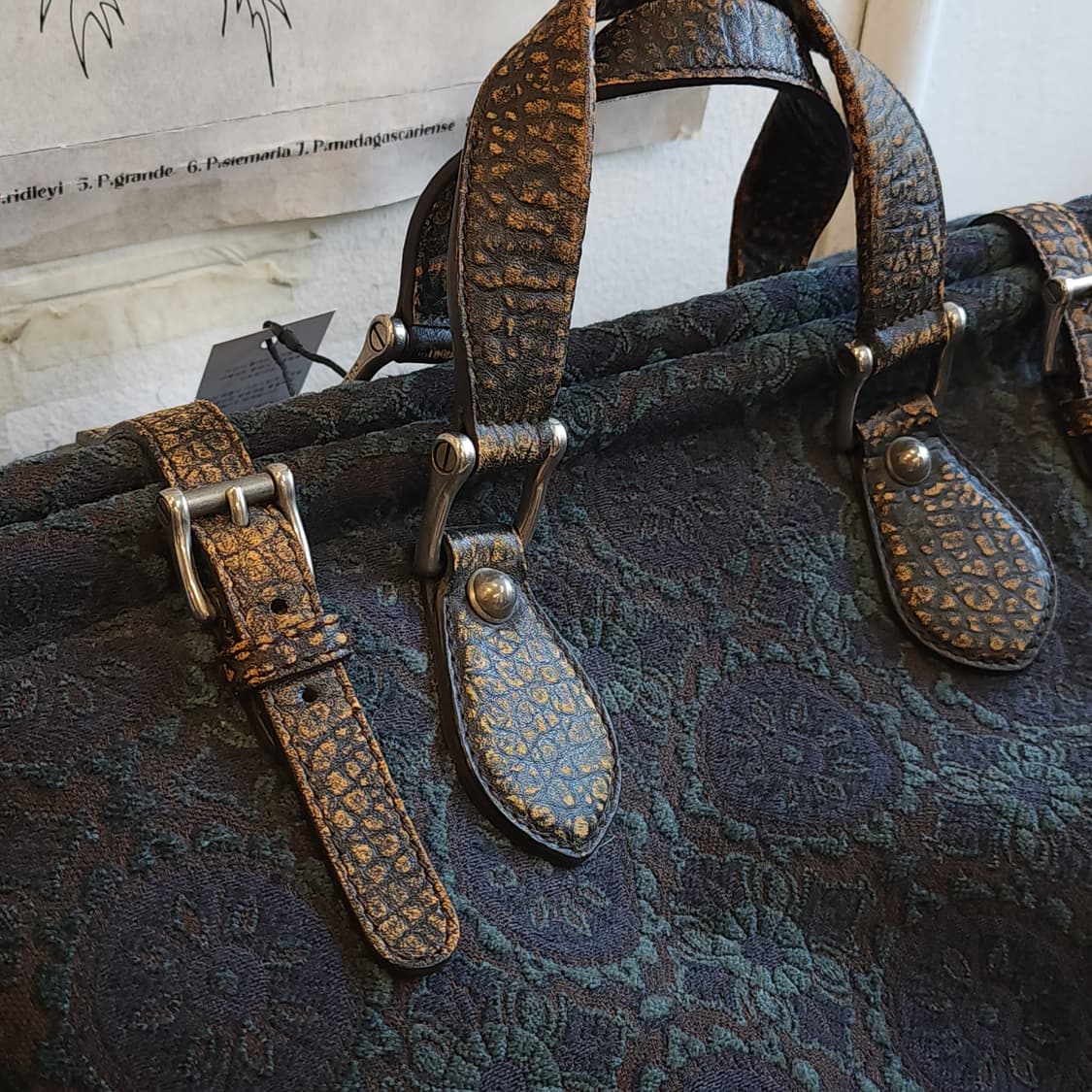 구찌 블랭킷 트레블러 백 닥터스백 런웨이 F 상품이미지3