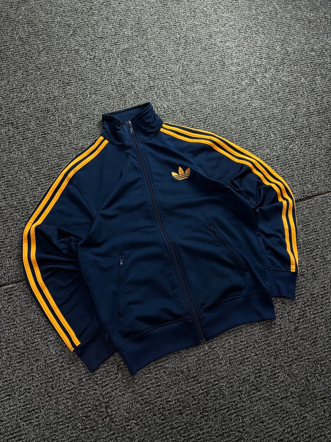 아디다스 아디컬러 클래식 파이어버드 트랙탑 1832 상품이미지1