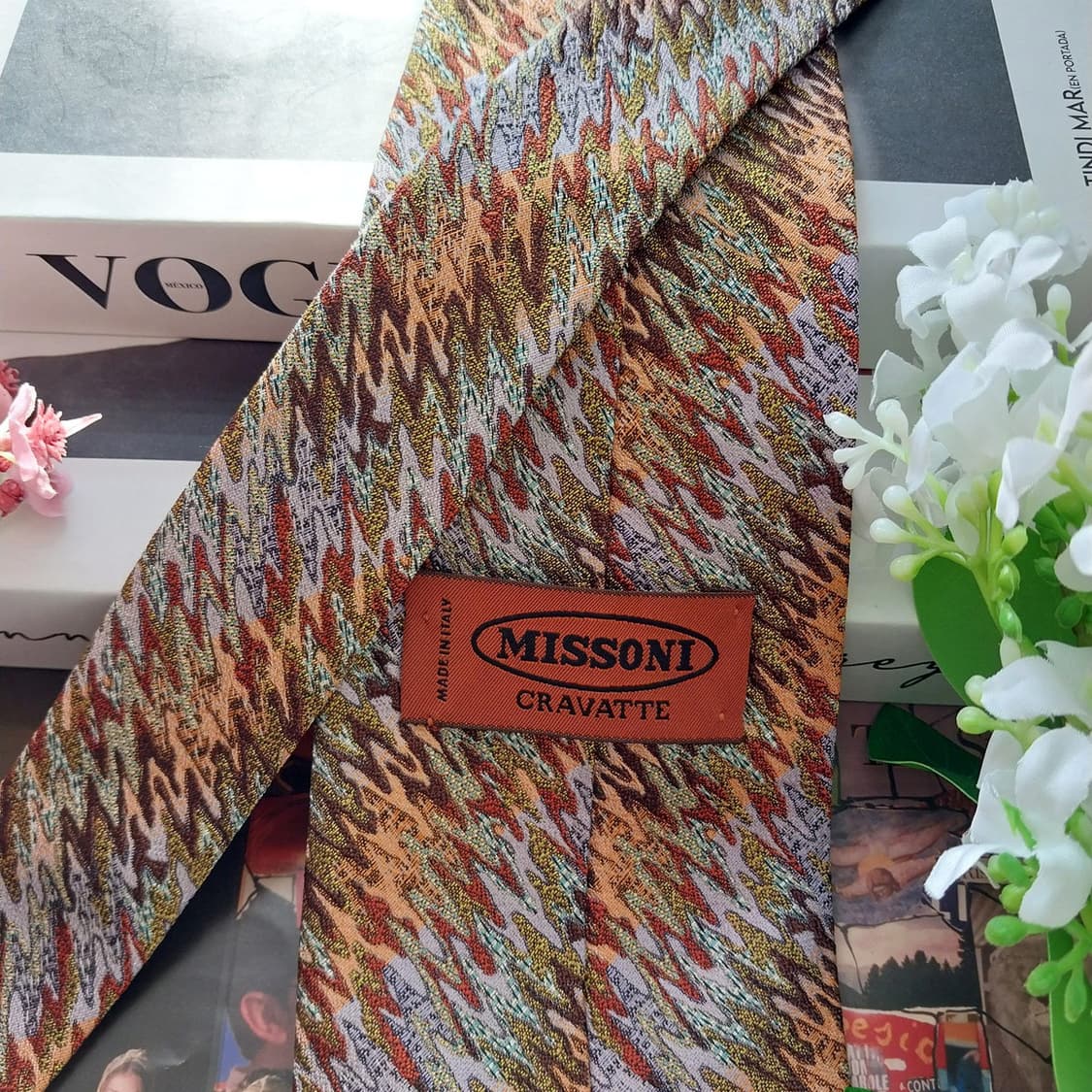 미쏘니 실크 브라운 지그재그 패턴 넥타이 9cm A+등급 K1691
 상품이미지7