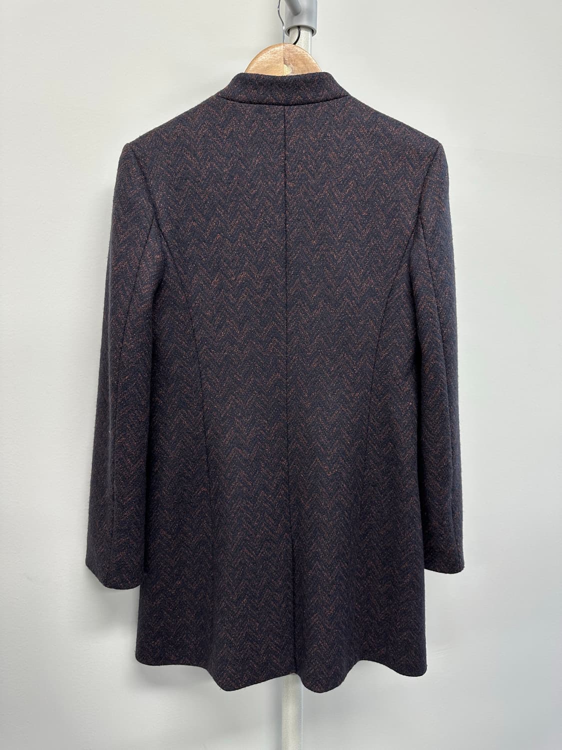 띠어리 쉐브론 디자인 카라리스 코트 상품이미지6