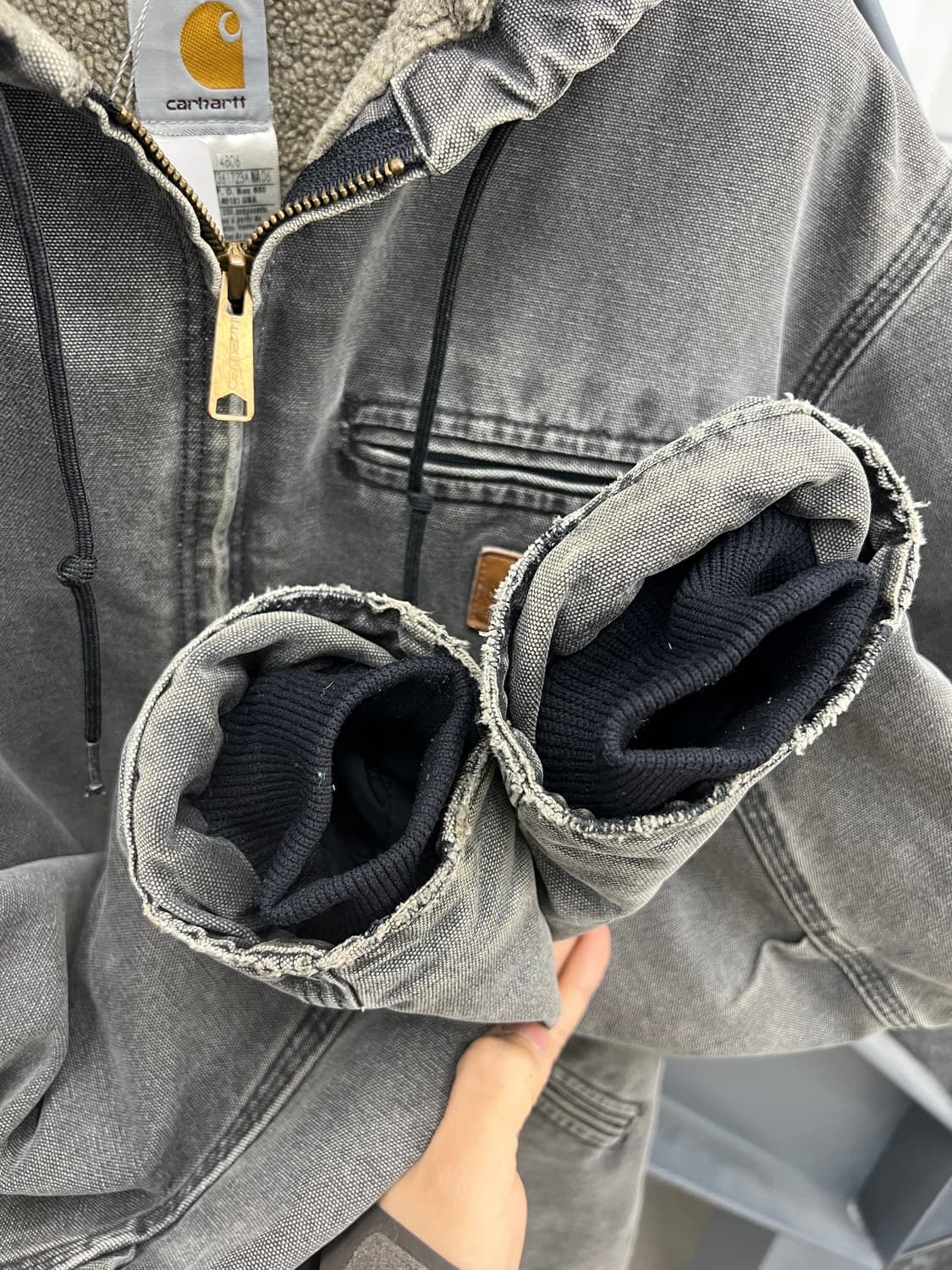 칼하트 J141 블랙 시에라 후드 자켓 상품이미지6