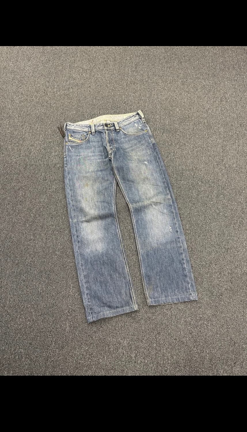 디젤 빈티지 워싱 자수 데님팬츠  상품이미지4