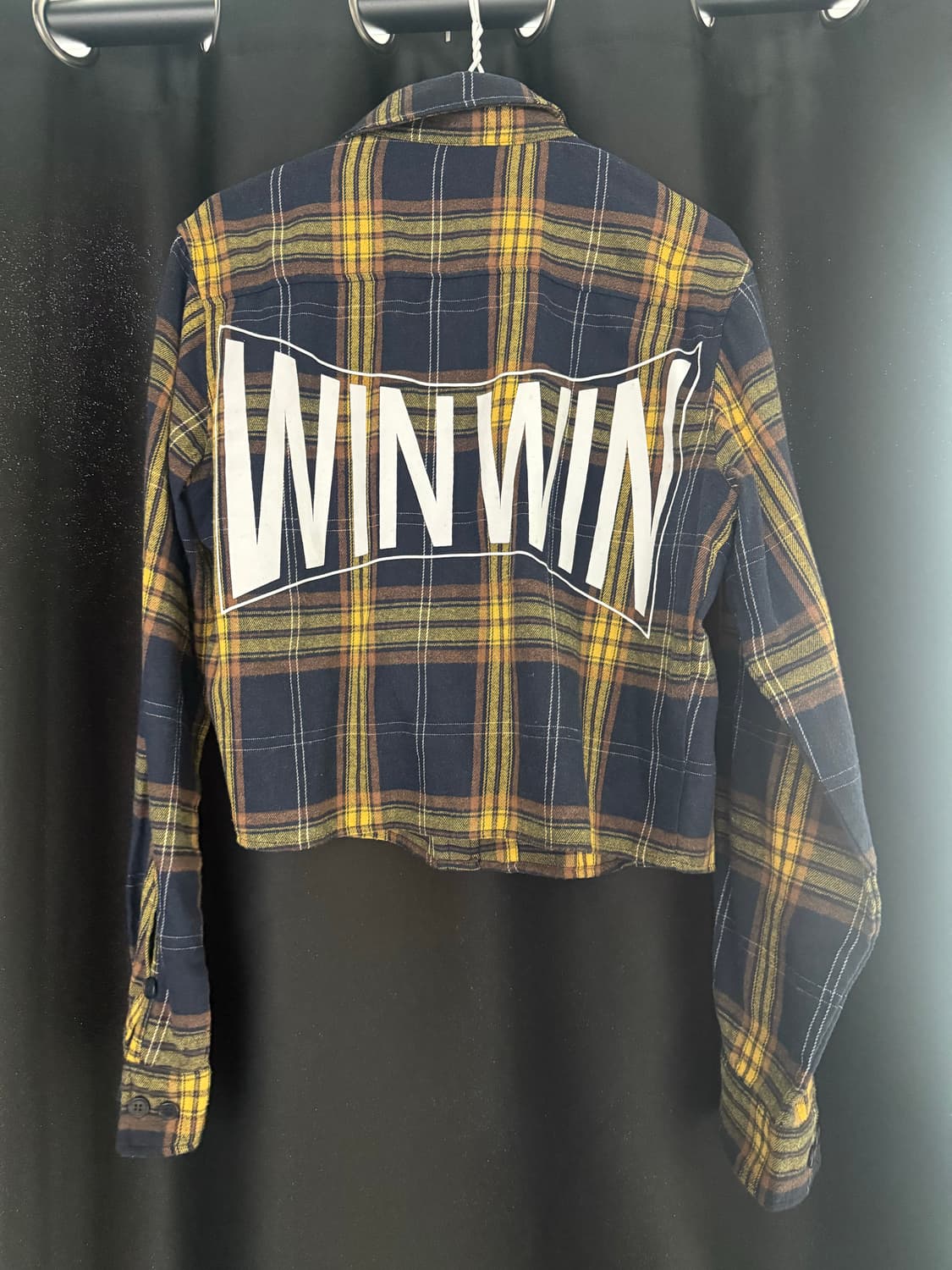 비액세스 크롭 옐로우 셔츠 상품이미지2