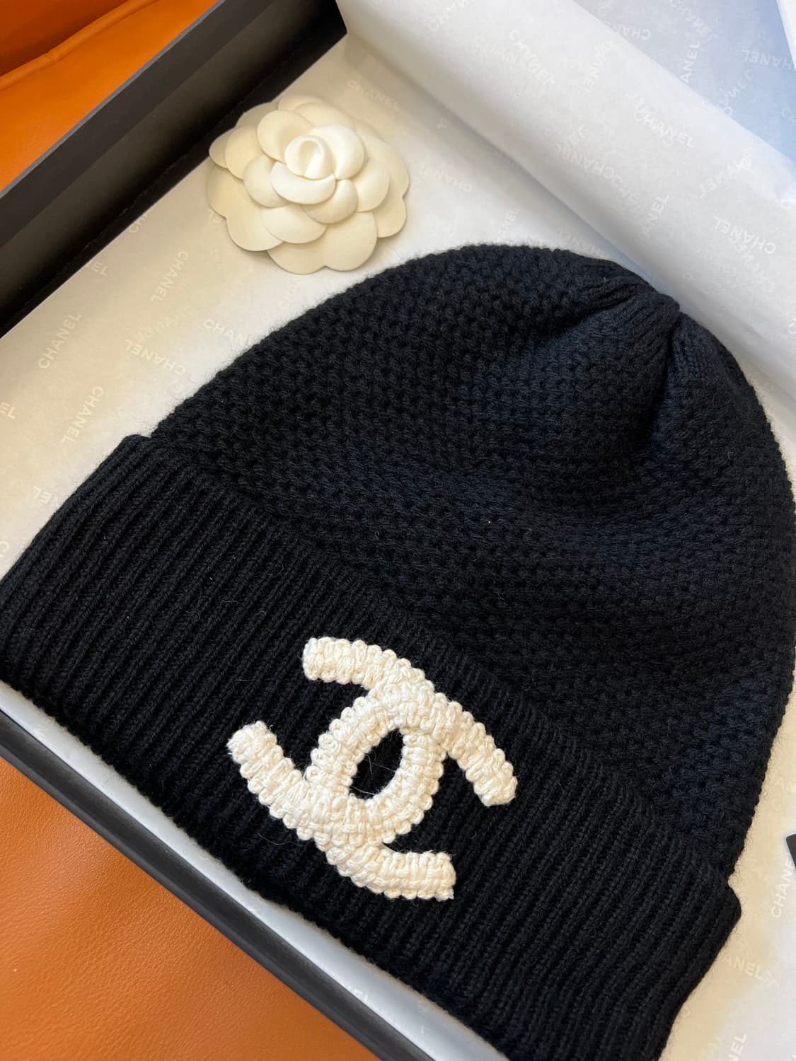샤넬 햇 캐시미어 블랙 에크루 상품이미지1