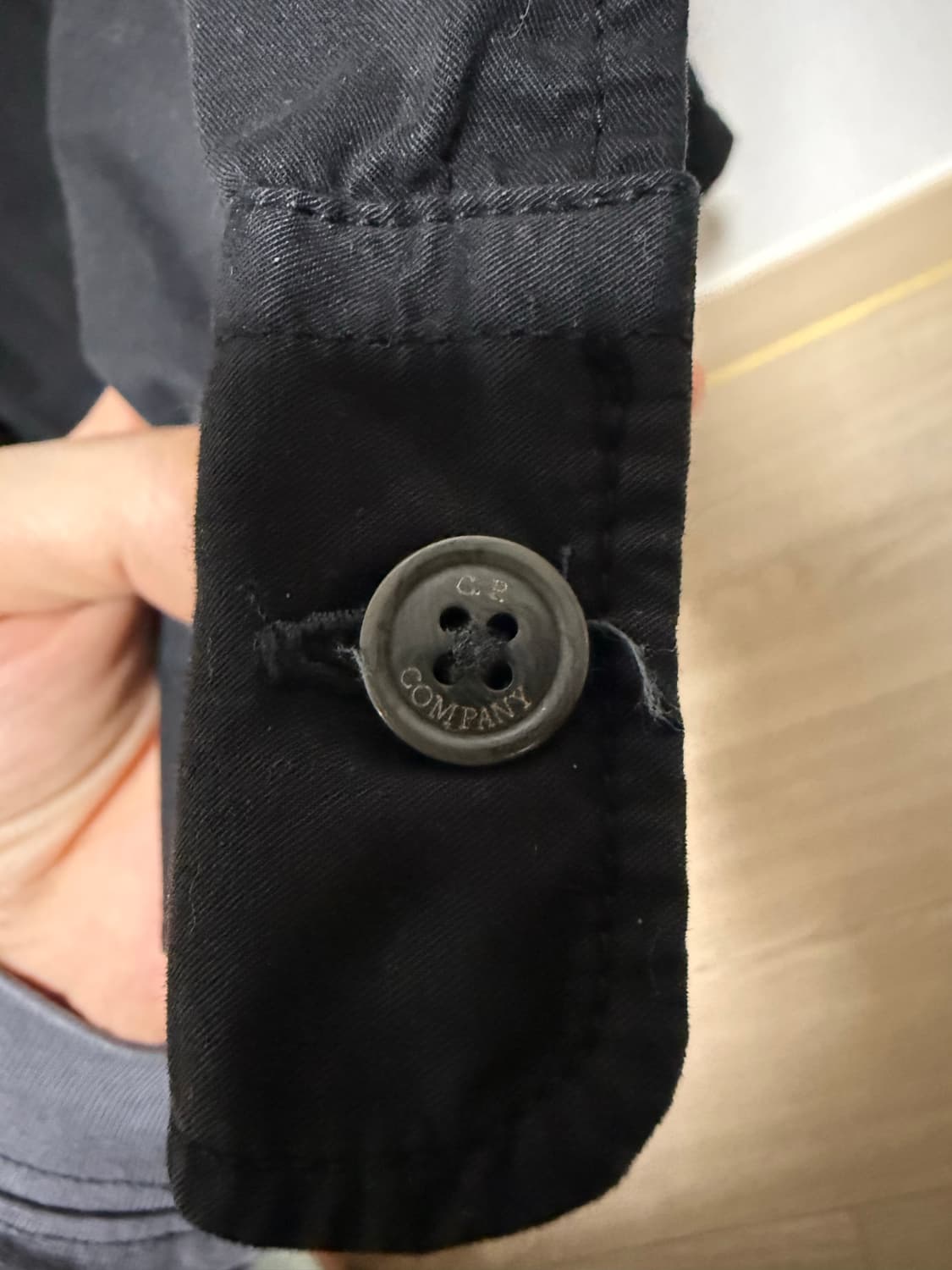 cp컴퍼니 렌즈셔츠 m 상품이미지4