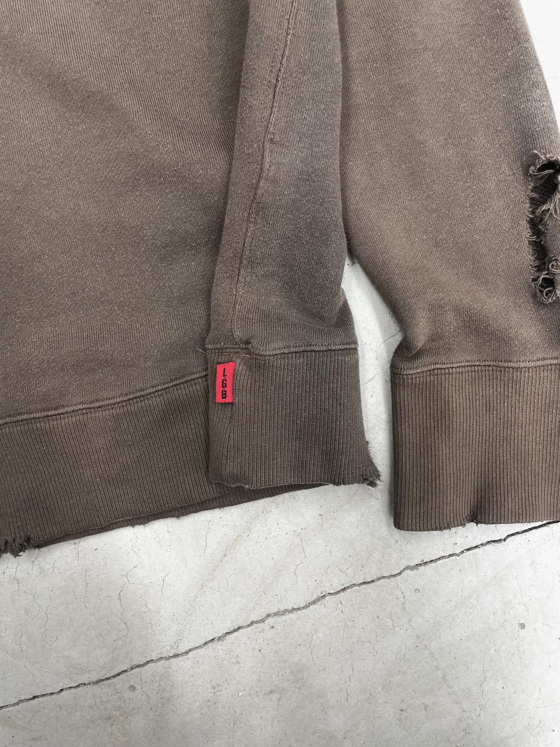 L.G.B. “DEAD OR ALIVE” Distressed Sw 상품이미지4