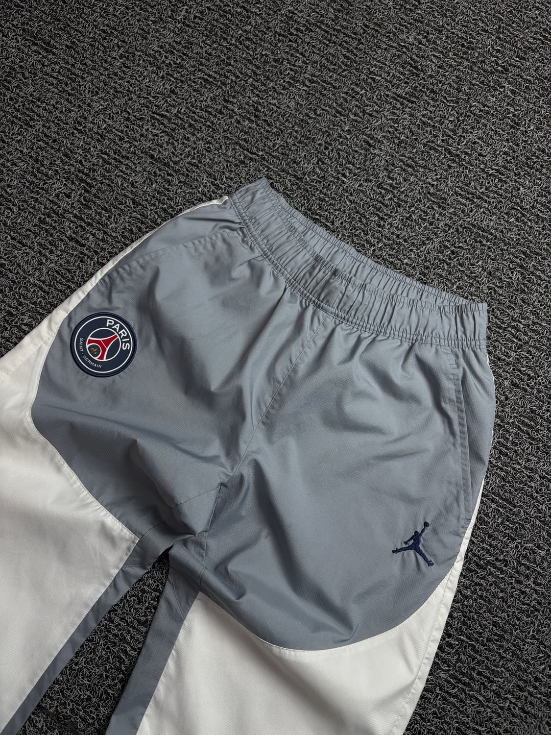 조던 파리셍제르망 나일론 우븐 와이드 스텔스 트랙 팬츠 2031 상품이미지3