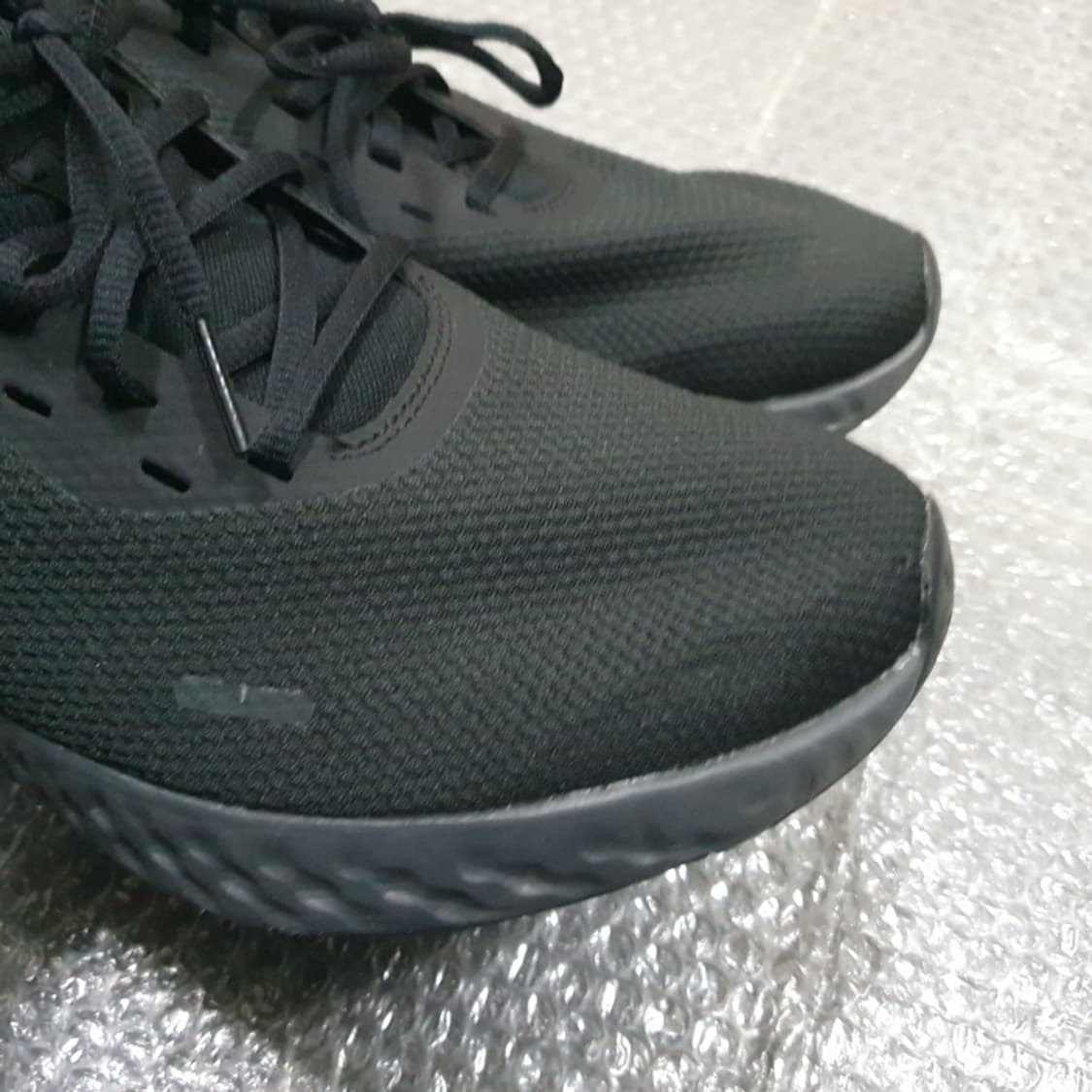 나이키 레볼루션5 트리플블랙 BQ3204-001(300) 상품이미지3