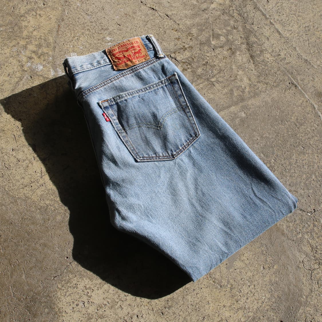 (착용컷) 리바이스 505 (남성용 33) 상품이미지1