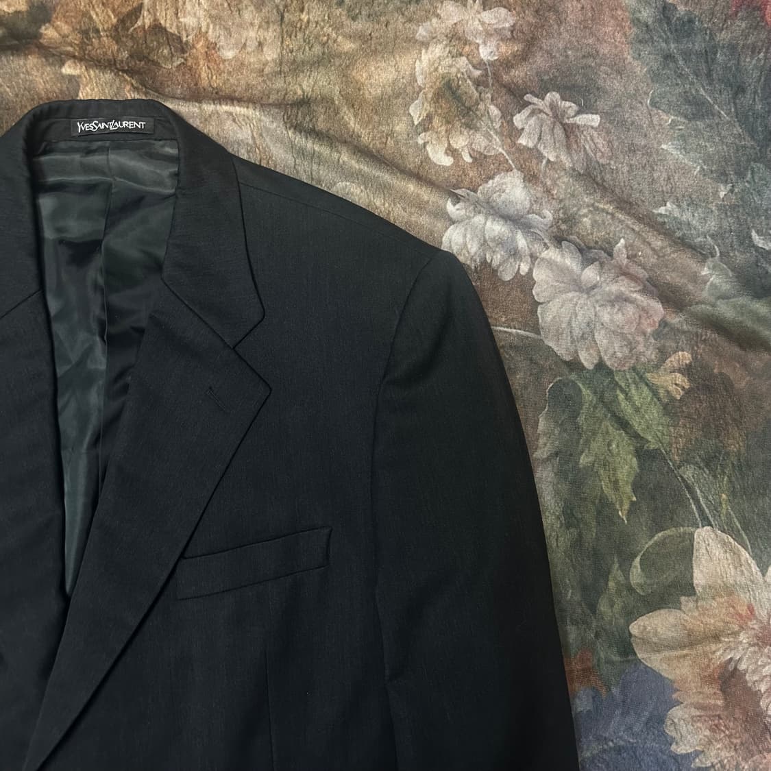 입생로랑 뿌르옴므 캐주얼 울 블랙블레이저 105 상품이미지2