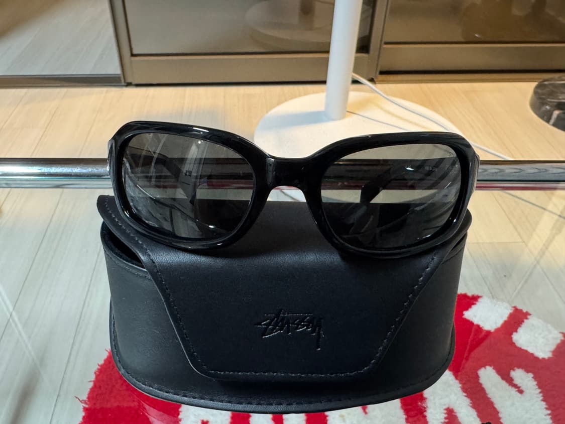 스투시 로마 선글라스 블랙렌즈 상품이미지4