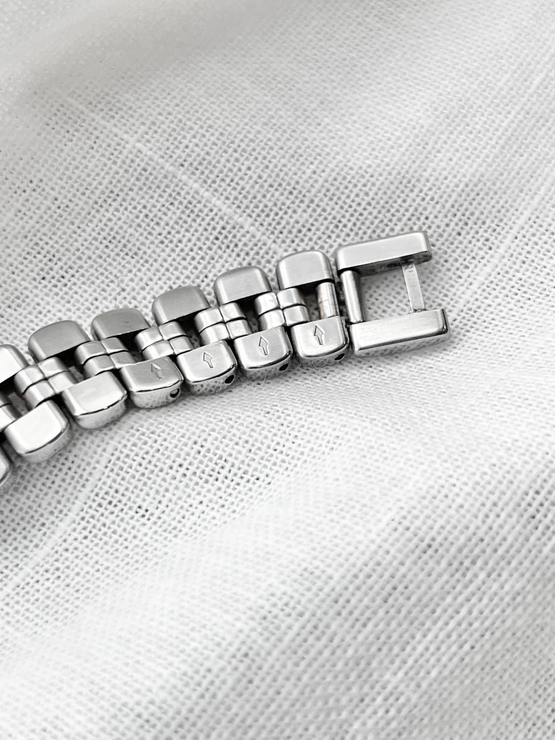 90s 꾸레쥬 로고아워 손목시계 콤비 상품이미지10