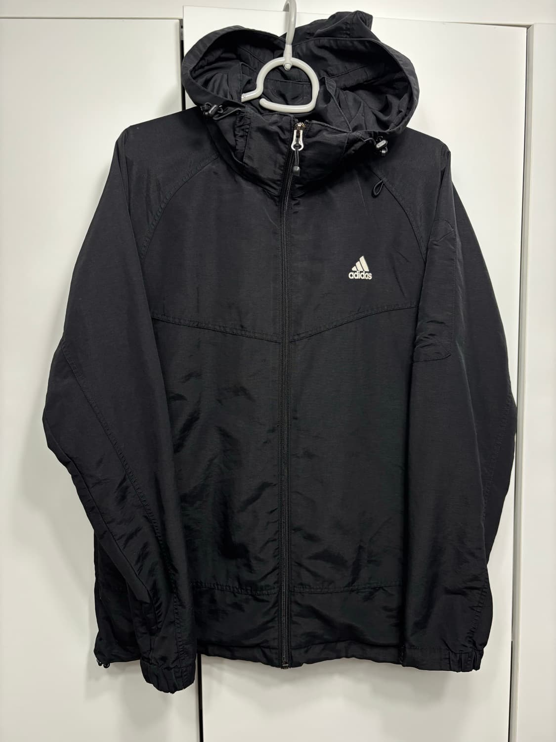 Adidas Wind Jacket – Core Black 상품이미지1