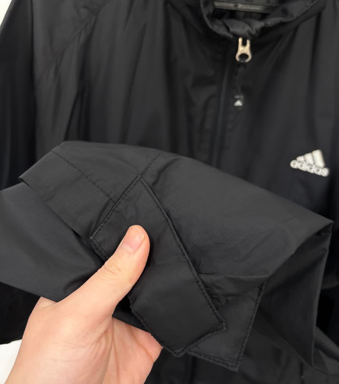 아디다스 윈드브레이커 상품이미지3