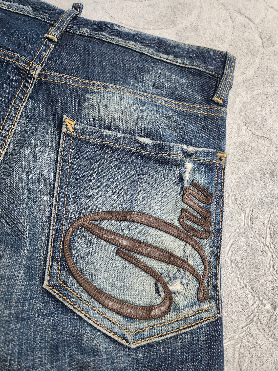 **디스퀘어드2 워싱 데님 팬츠 (슬림핏)-29 상품이미지6