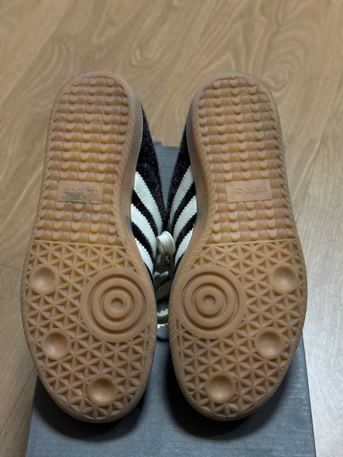 아디다스 웨일스보너 삼바 블랙 240 상품이미지5