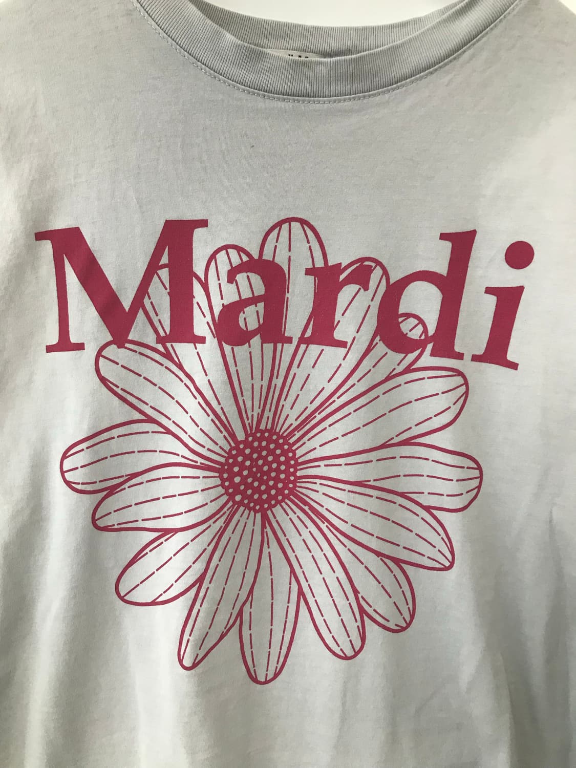 마르디 메크르디 빅로고 화이트 반팔 티셔츠 상품이미지3