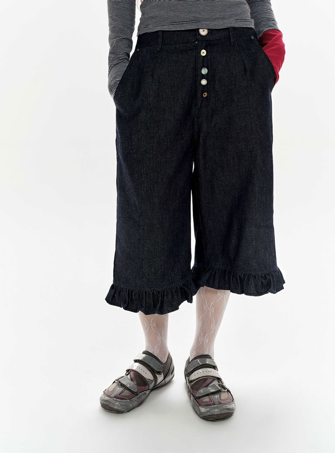 Navy Ruffle Cropped Pants 상품이미지1