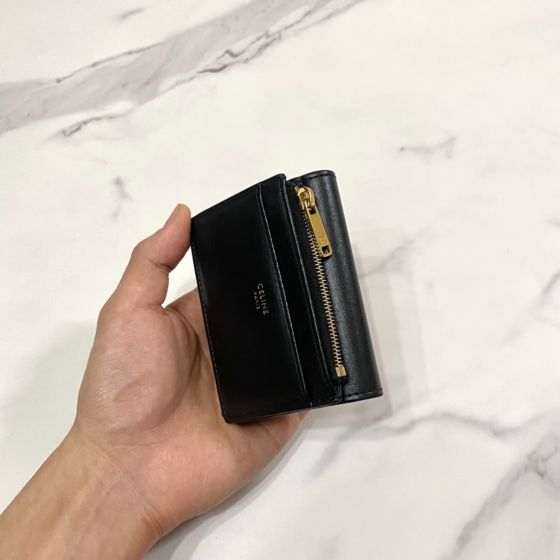 셀린느 컴팩트 월렛 코인 트리옹프 샤이니 카프스킨 여성 반지갑 블랙 정품 상품이미지4