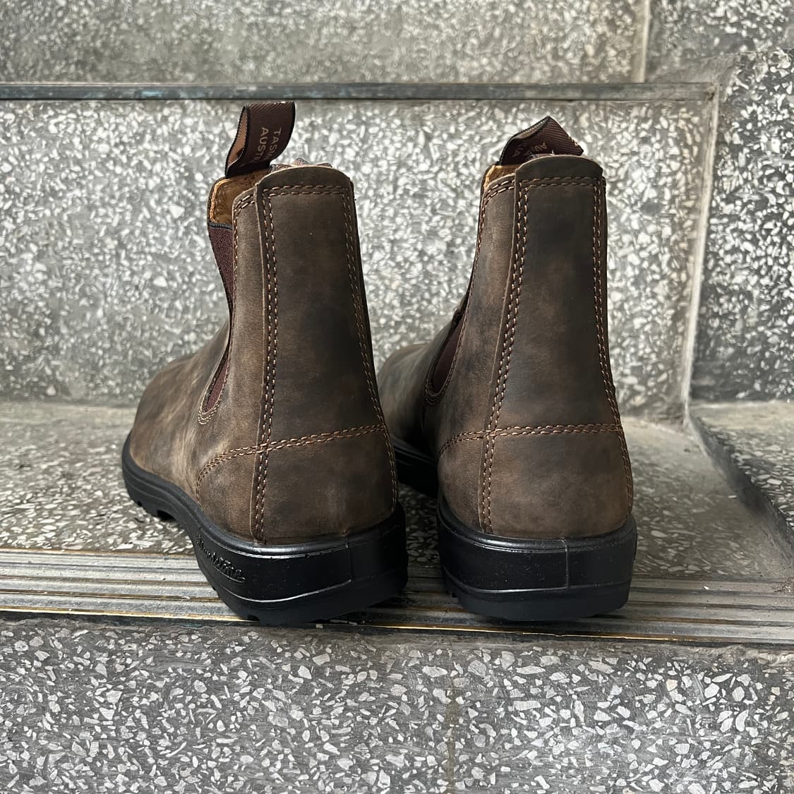 블런드스톤 클래식 러스틱 브라운 첼시 부츠 상품이미지3