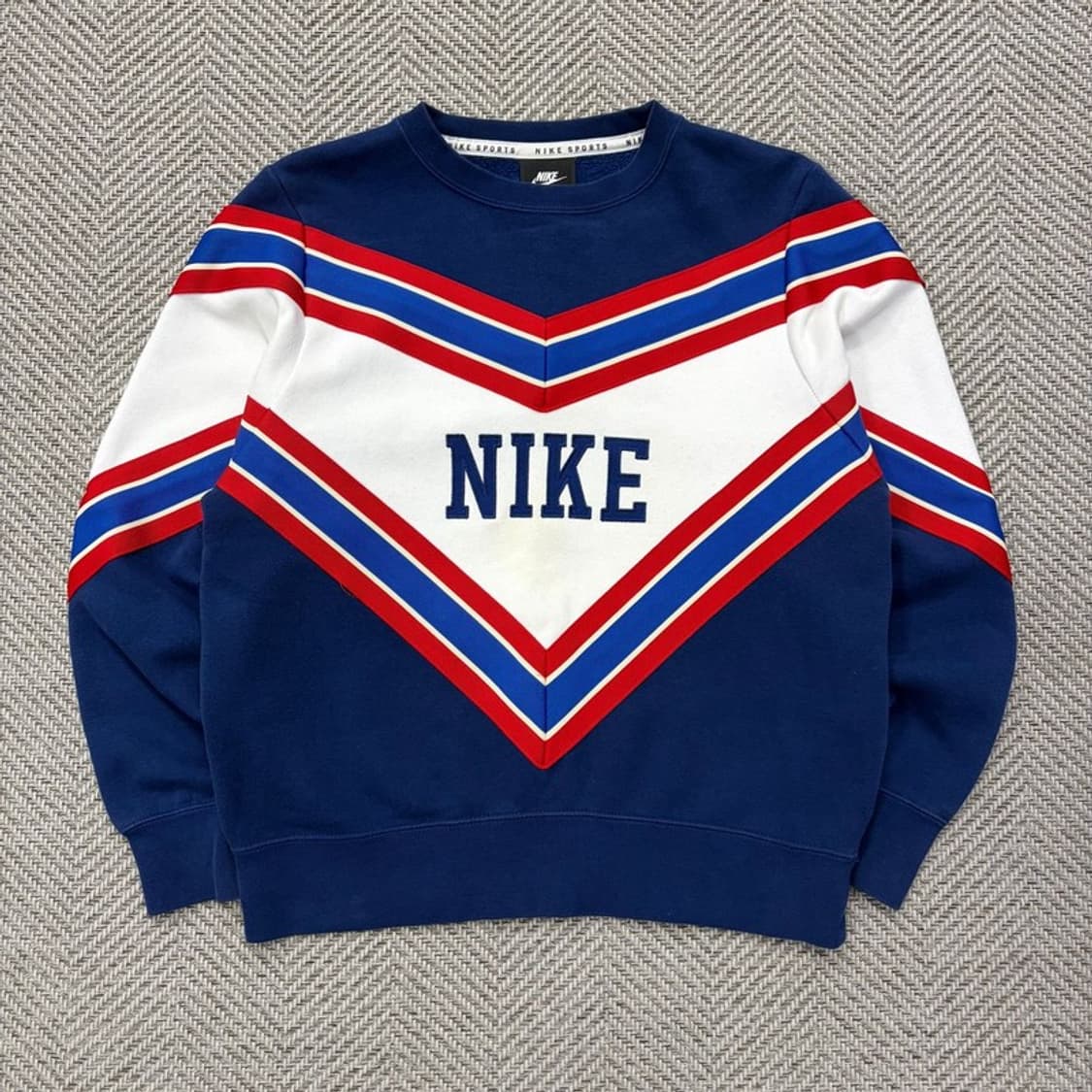 나이키 올드스쿨 맨투맨 v2178 상품이미지1