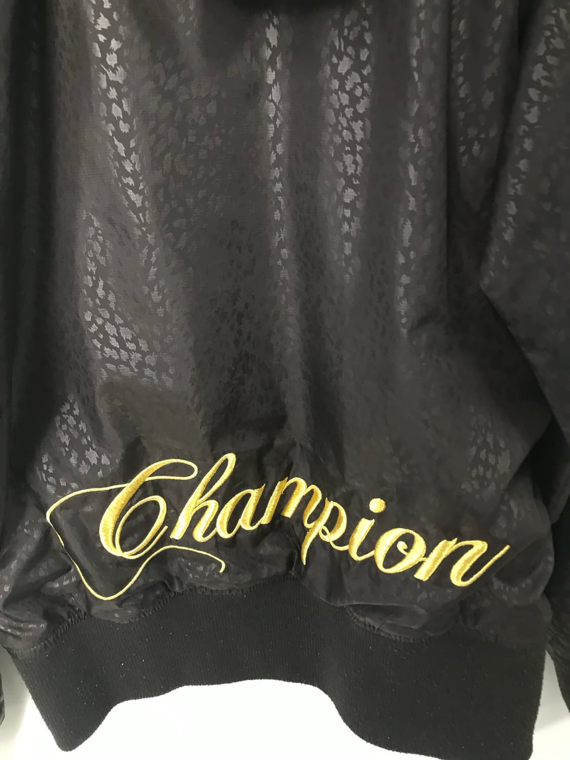 챔피온 금장 자수로고 블랙 후드 바람막이 상품이미지7