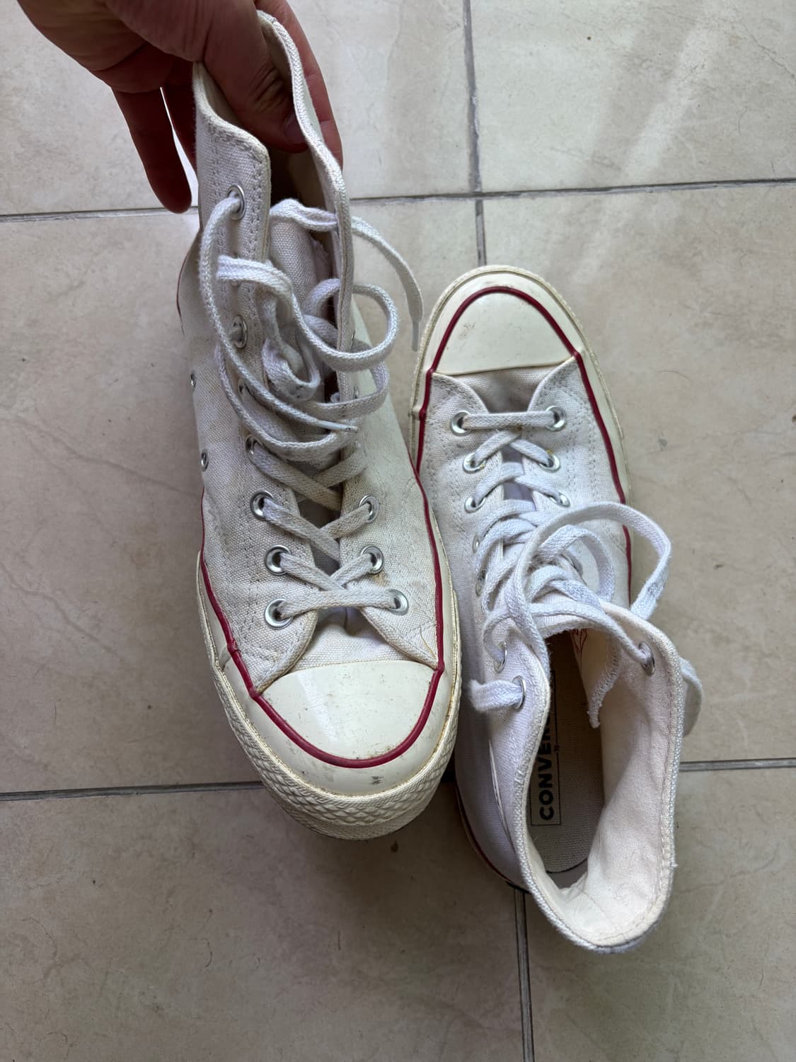 컨버스 척테일러 하이 270입니다.  상품이미지1