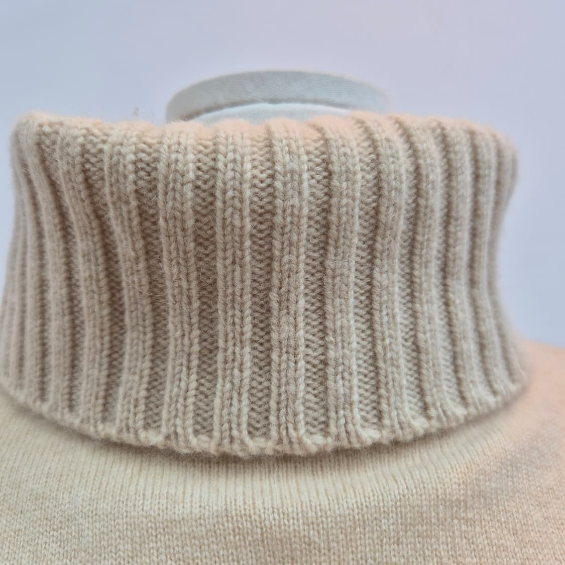 꾸레쥬 캐시미어 울 터틀넥 니트 상품이미지5