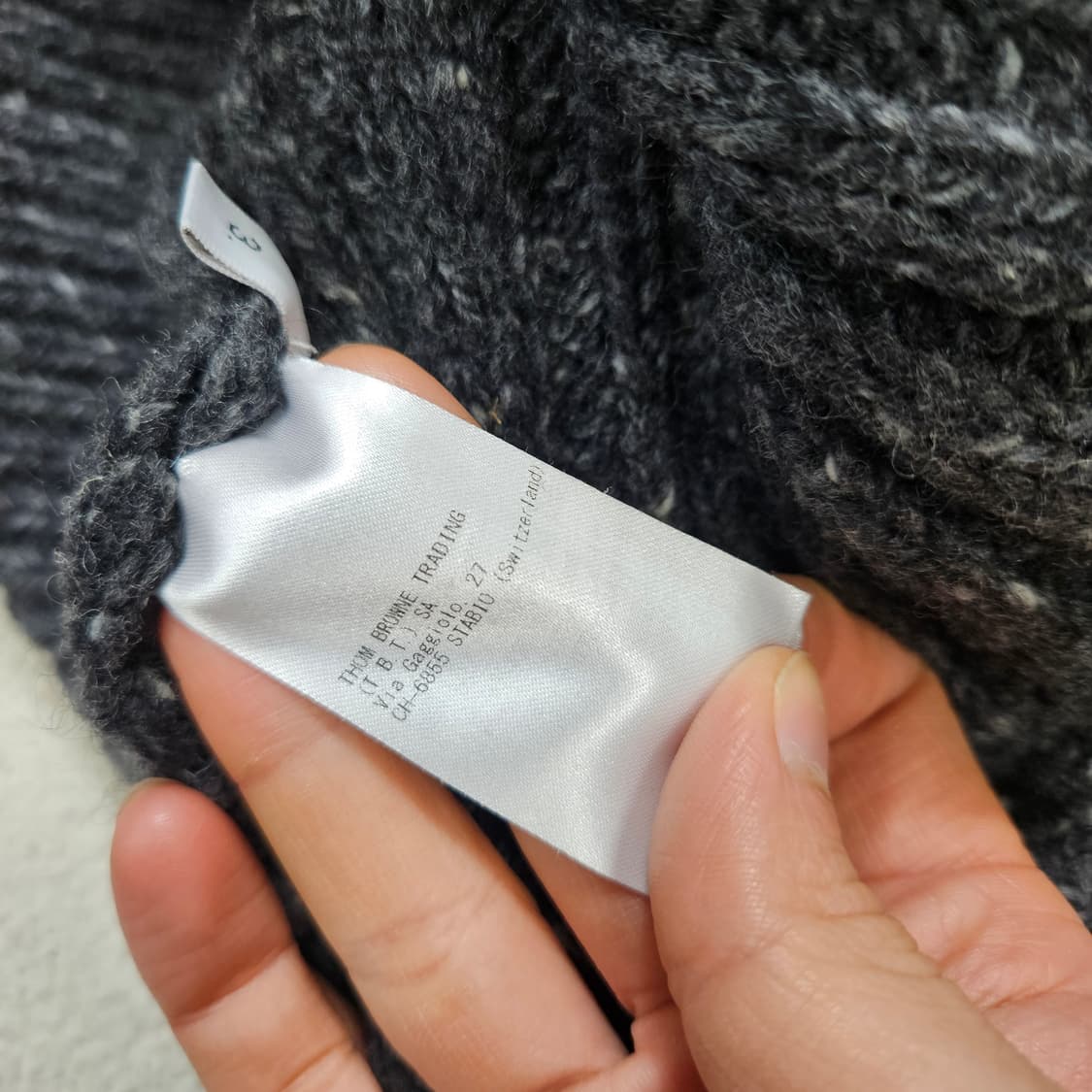 톰브라운 사선 케이블 모헤어 울 가디건 3 상품이미지9