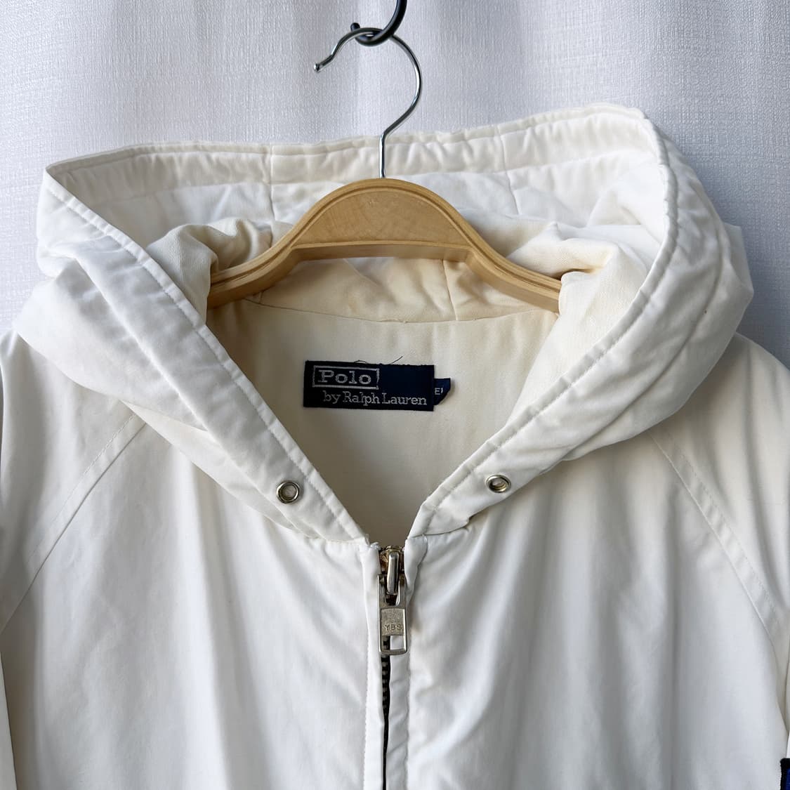 폴로 랄프로렌 90s 자수 와펜 패디드 후디 점퍼 화이트 EL 상품이미지2