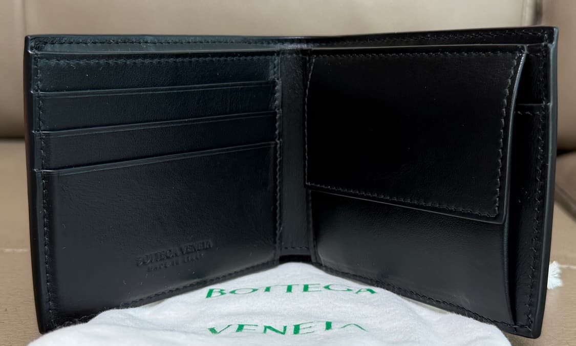 보테가베네타 카세트 카프스킨 코인 반지갑 블랙 상품이미지6