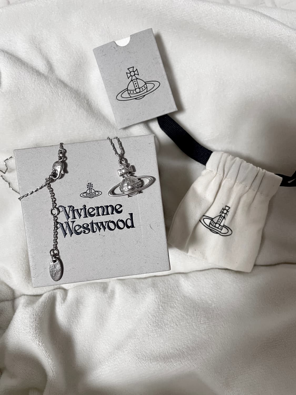 비비안웨스트우드 수지 펜던트 목걸이 실버 상품이미지1