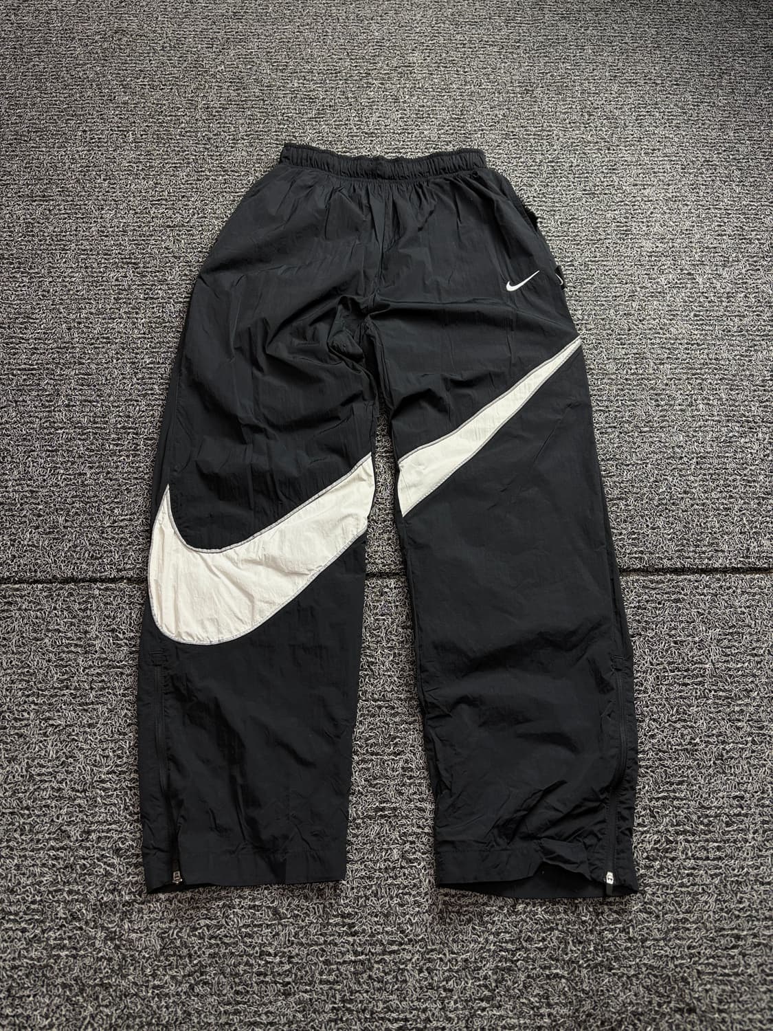 나이키 신형 빅스우시 와이드핏 나일론 우븐 팬츠 2147 상품이미지2