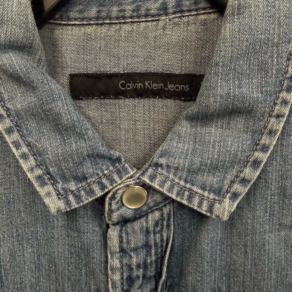 Calvin Klein Washed Denim Shirt 상품이미지3