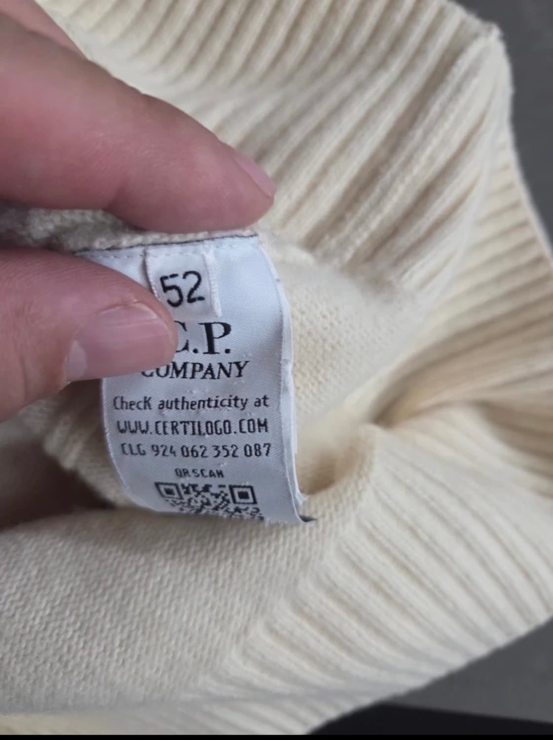 C.P. Company 아이보리 터틀넥 니트 52,105사이즈 상품이미지7