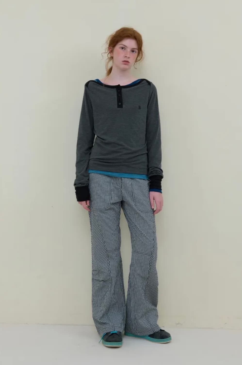 노컨텐츠 227 보트넥 스트라이프 블랙 단추 오프숄더 상품이미지2