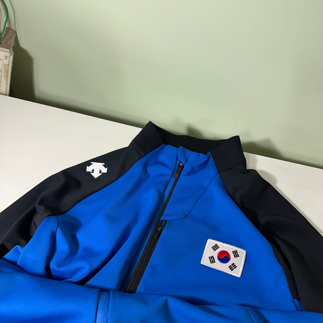 M 95-100 데상트 블루블랙 배색 나그랑 팀코리아 트랙탑 집업져지 상품이미지1
