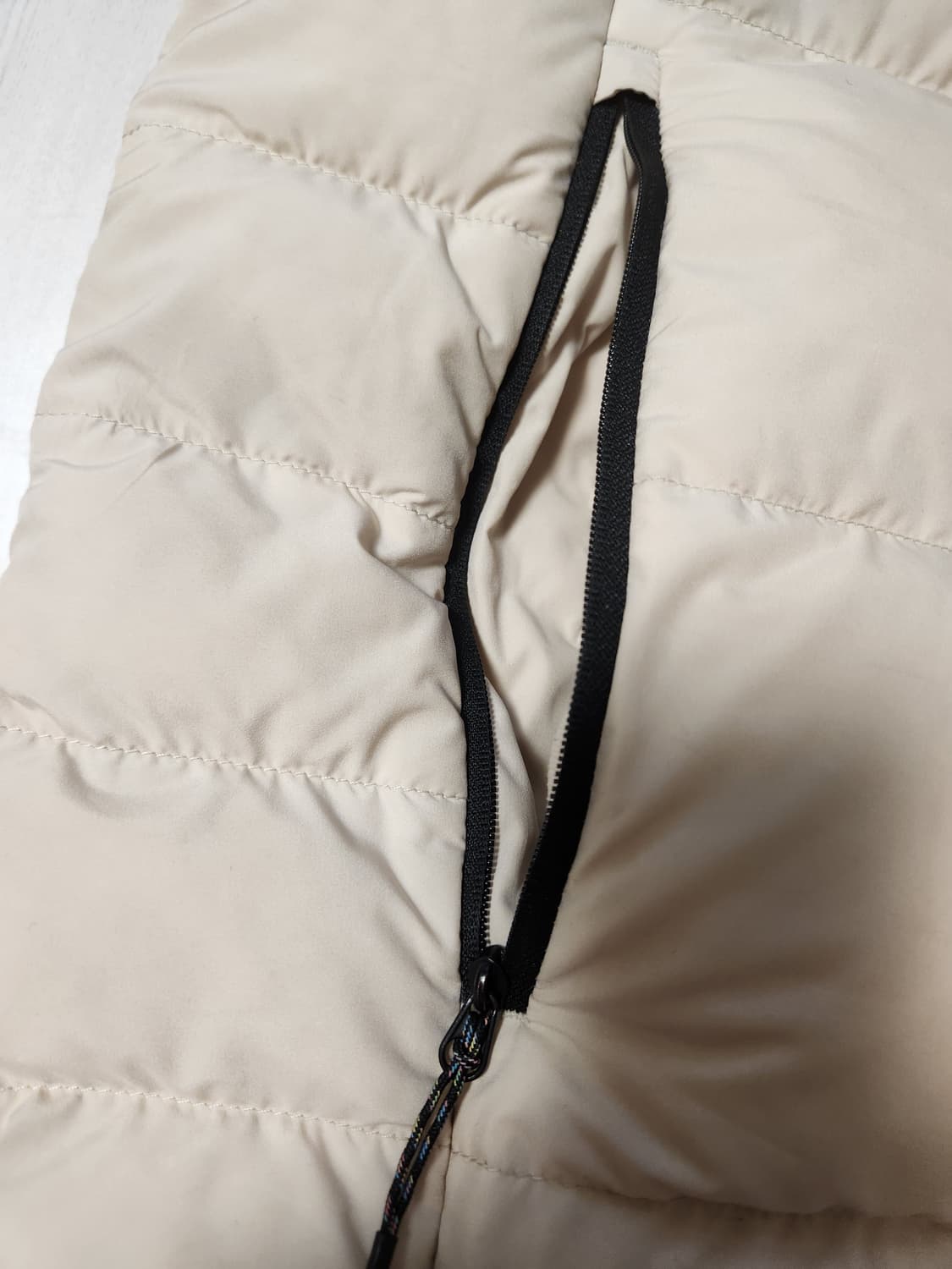 아이더 뉴 제레미 덕다운 패딩 자켓 사이즈105 xl

사진이나 실제로  상품이미지5