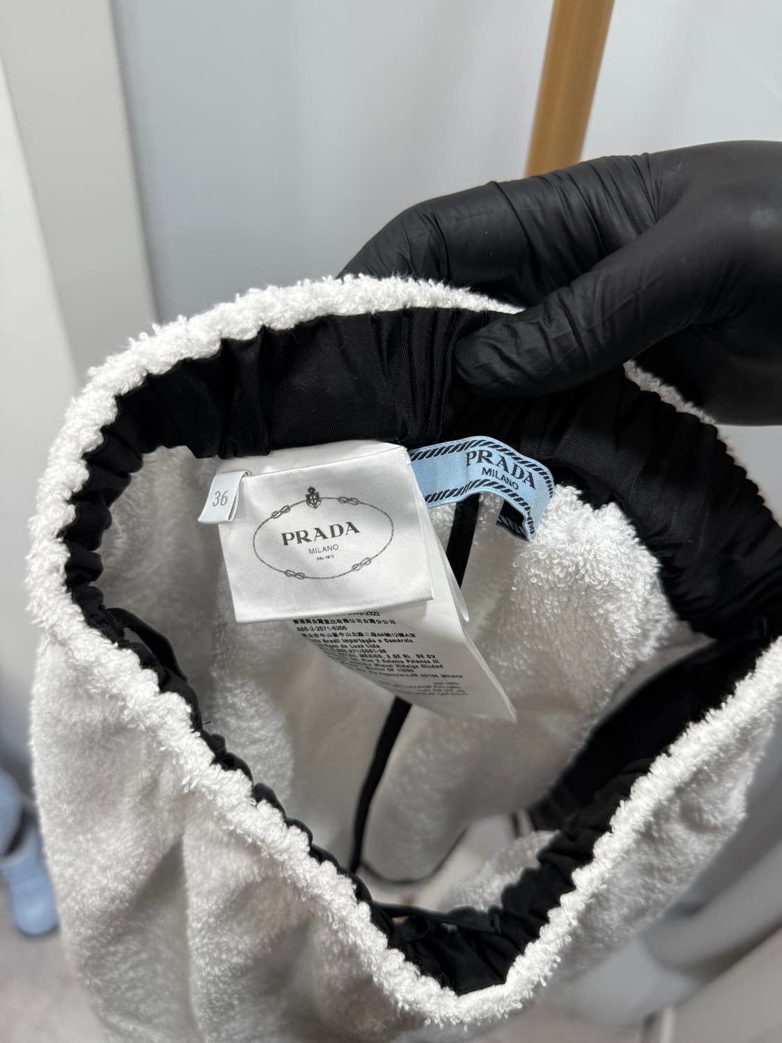 프라다 테리 숏 팬츠 반바지 36사이즈  상품이미지4